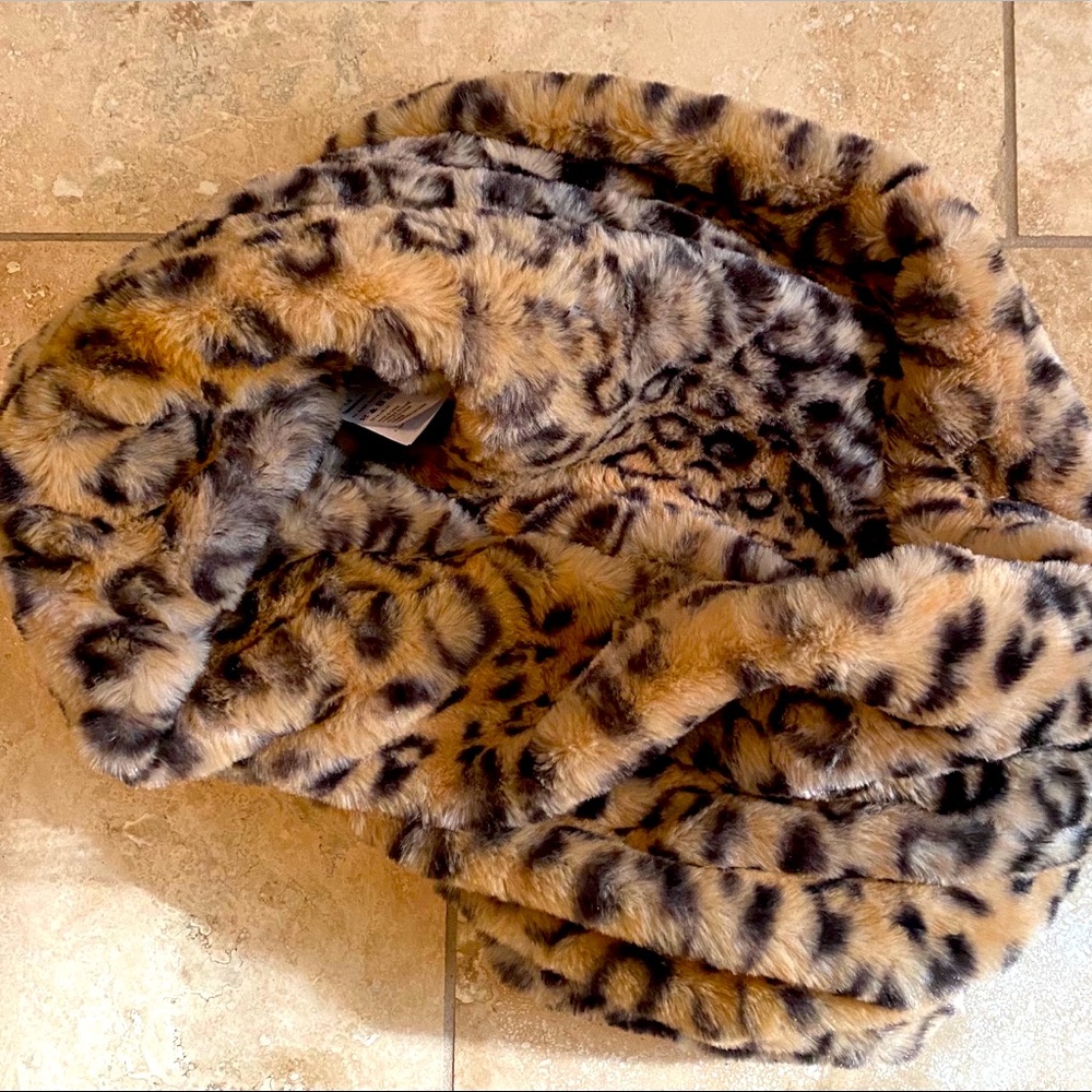 ALDO Infinity Leopard print Scarf